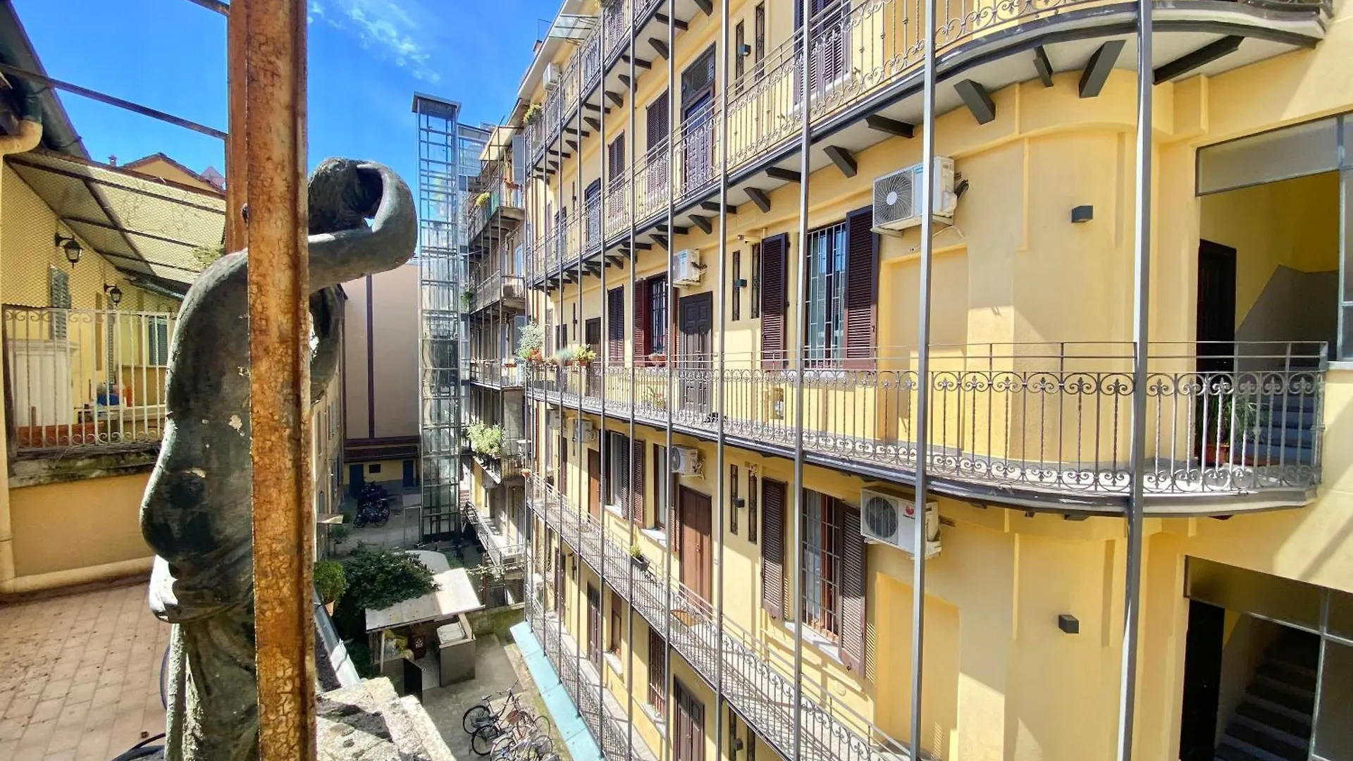 Apartament In Coorte Di Prestigio, Tra Milano Centro, City Life E Metropolitana A Due Passi