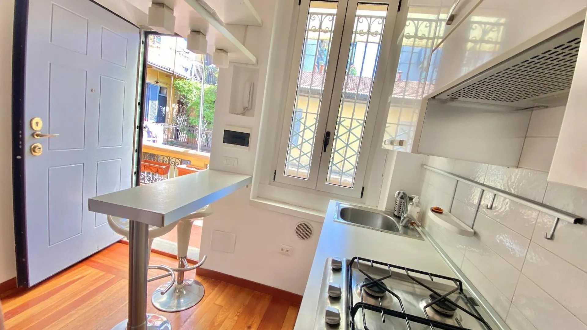 Apartament In Coorte Di Prestigio, Tra Milano Centro, City Life E Metropolitana A Due Passi